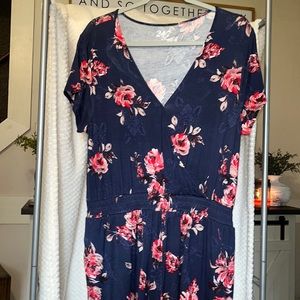 24/7 by Maurice’s XL navy floral romper